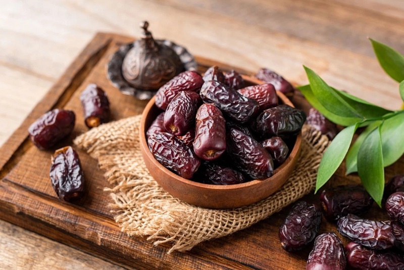 خرما کبد را پاکسازی می‌کند